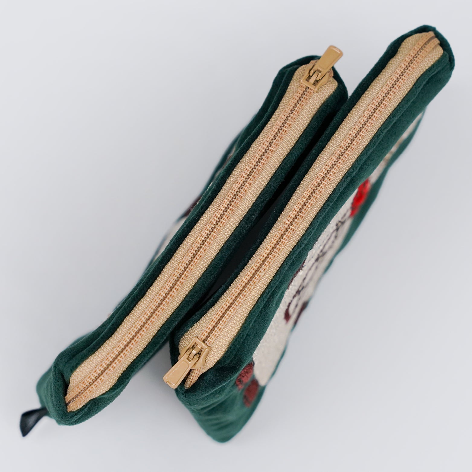 Pre-Order | Velvet Pouch : Red Scarf Kitten