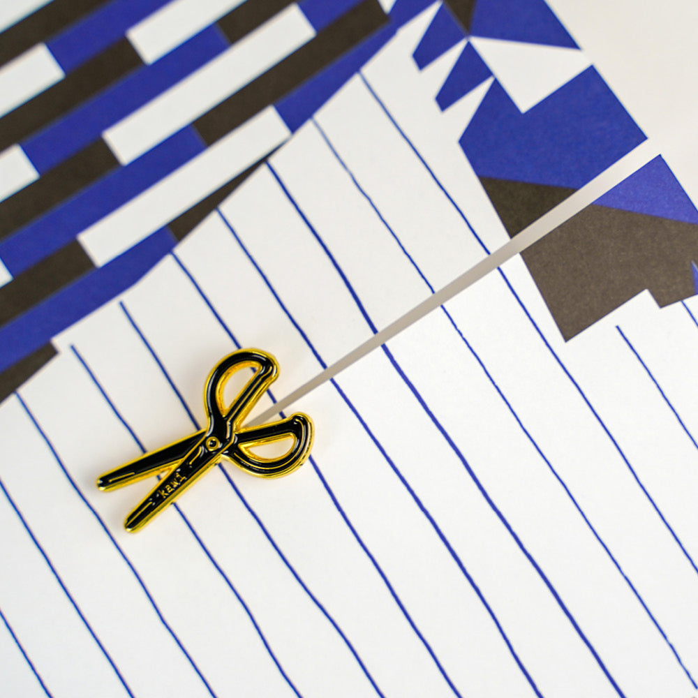 Black scissors pin by kawi
